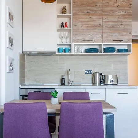 Sunset View & شقة *